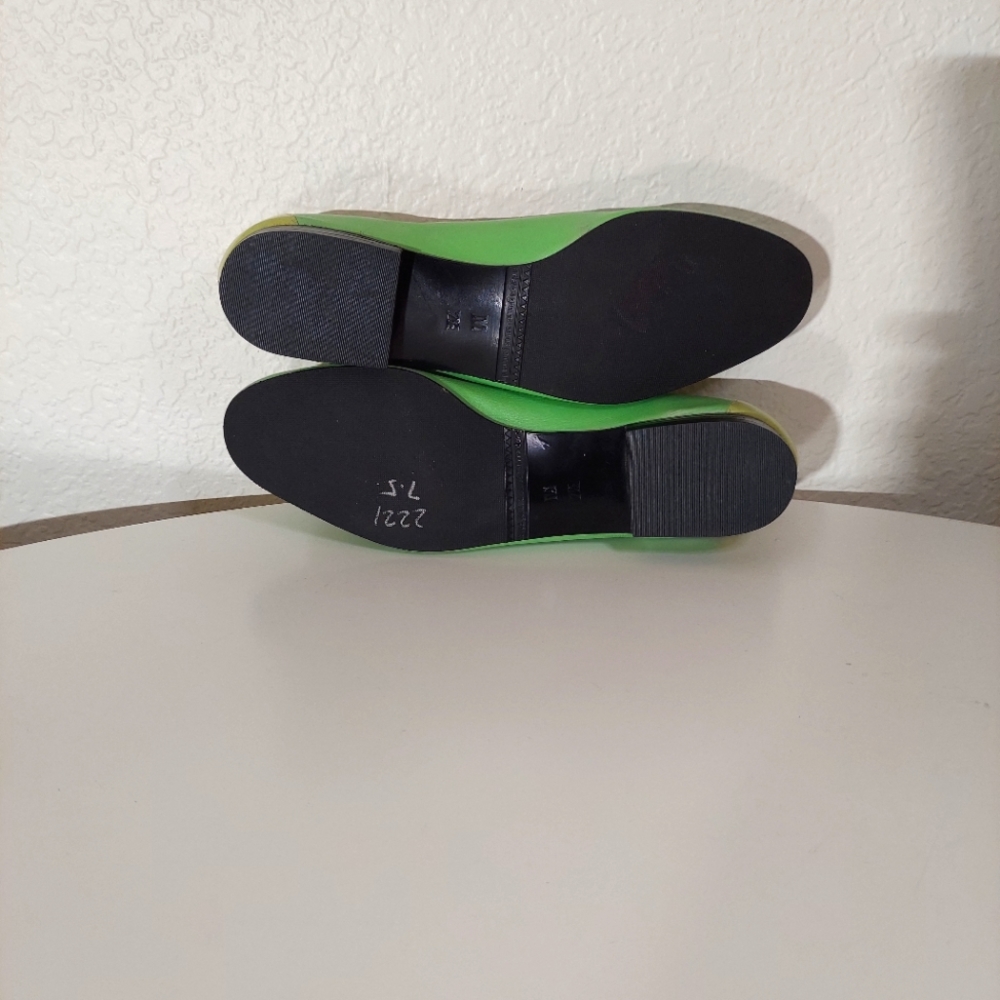 The Tog Shop Multi Toned Green Loafers Women's Size 7.5 M - Picture 5 of 12